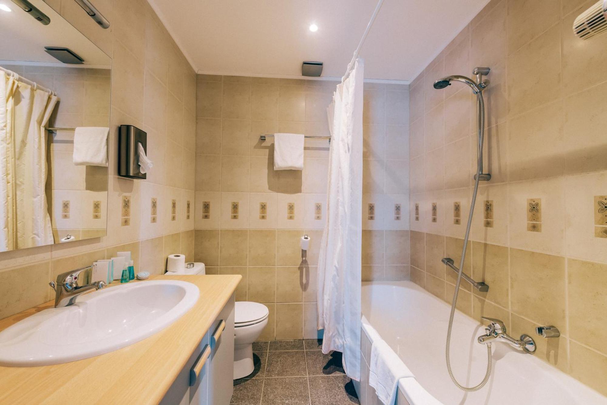 Hotel De Kalvaar Ninove Extérieur photo